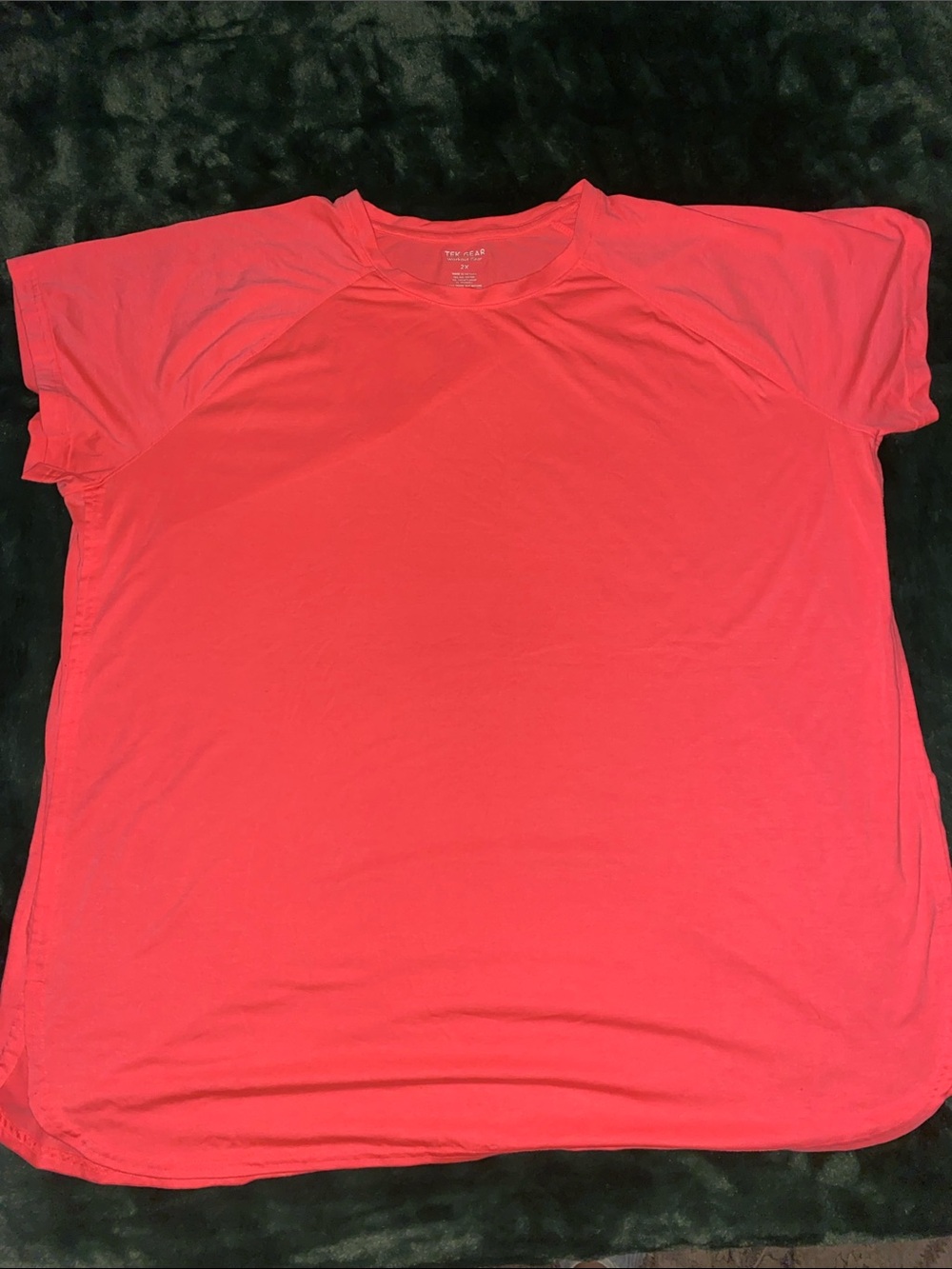 tek gear Short Sleeve Tee in Bright Coral